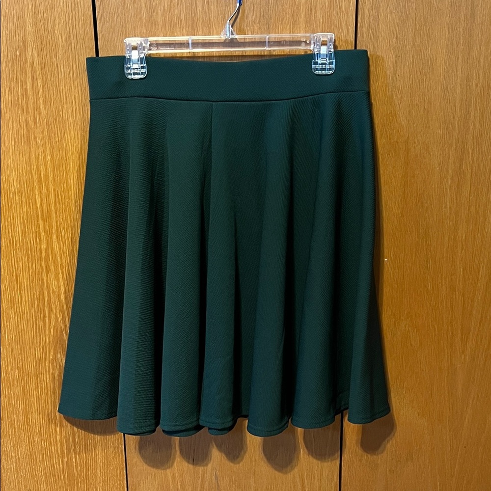 Urban coco skater skirt, size XL, forest green great condition